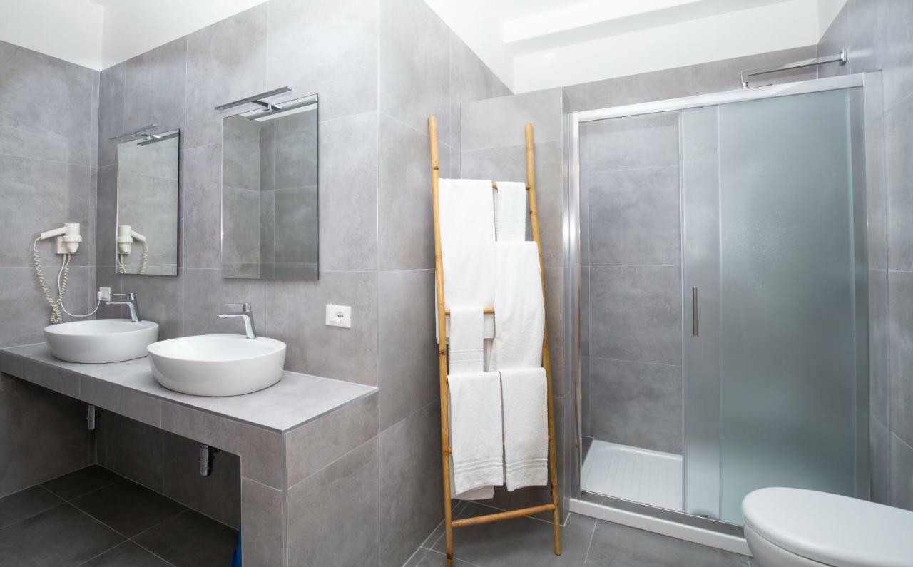 Svevo Sea House Aparthotel Vieste Buitenkant foto