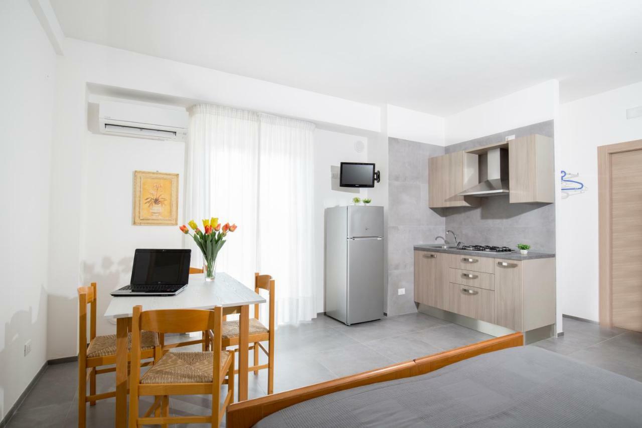 Svevo Sea House Aparthotel Vieste Buitenkant foto